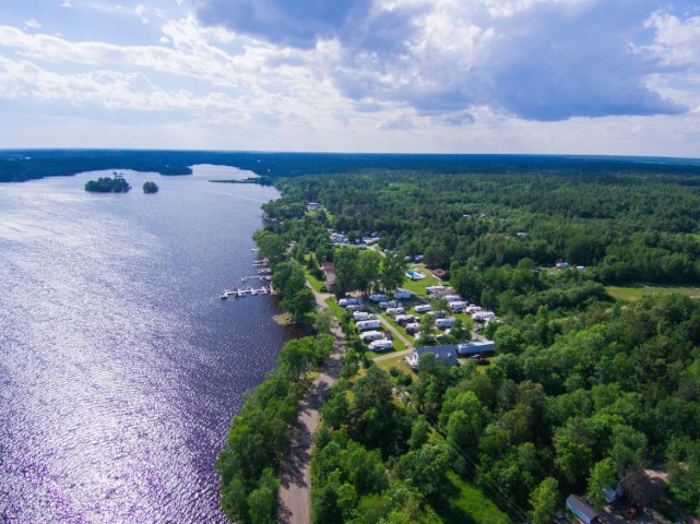 Joli Voyageur Resort